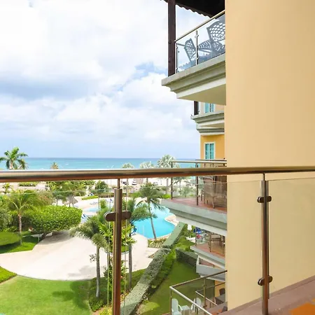 Beachfront - Best Beach View Studio - E422-1